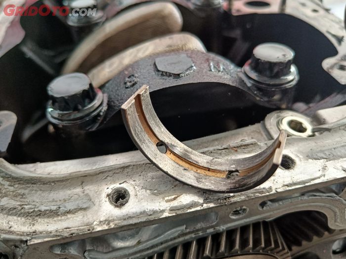 kasar, kerusakan, mesin diesel, metal, oli mesin, kruk as, Dengar Suara Mesin Diesel Kasar Pertanda Komponen Ini Sudah Aus