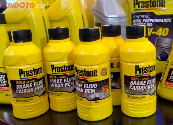 mobil bekas, minyak rem, rem mobil, minyak rem mobil, penyebab minyak rem harus diganti, kenapa minyak rem harus diganti, Ini Sebabnya Minyak Rem Mobil Bekas Wajib Diganti Tiap 2 Tahun Sekali