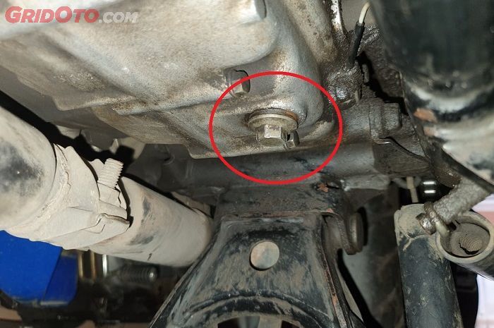 oli mesin, mesin motor, motor bekas, oli mesin motor, ganti oli mesin, Ternyata Ganti Oli Mesin Motor Bekas Jangan Saat Panas, Ini Alasannya