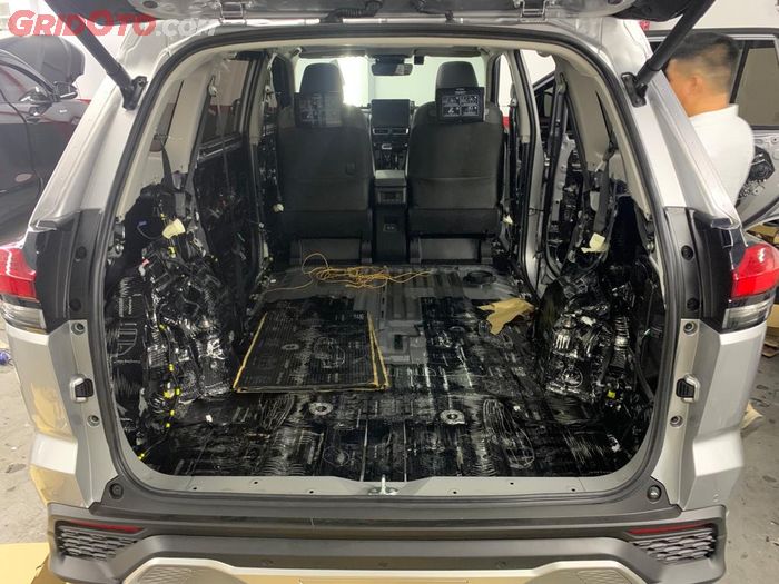 audio, audio mobil, Kramat Motor, upgrade audio, Bukan Cuma Ganti Speaker, Ini Urutan yang Benar Upgrade Audio Mobil