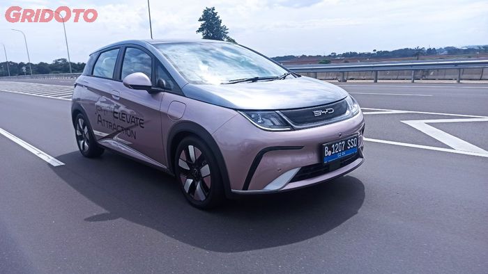 DFSK, BYD Dolphin, BYD Atto 3, Seres 3, Siapa Lawan Setara SERES 3 yang Harganya Mulai Dari Rp 370 Juta?