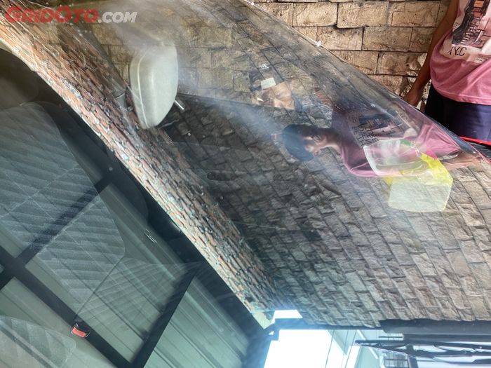 mobil bekas, jamur kaca, kaca mobil berjamur, jamur kaca mobil, kenapa jamur kaca jangan disepelekan, kenapa kaca mobil berjamur, Ini Tiga Penyebab Kenapa Kaca Mobil Bekas Yang Berjamur Jangan Disepelekan