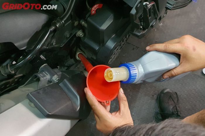 oli mesin, shell indonesia, ganti oli mesin, Ini Sebabnya Motor Jarang Dipakai Juga Perlu Ganti Oli Mesin Berkala