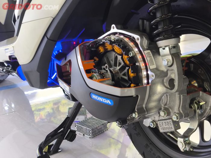 motor listrik, motor listrik honda, diskon motor listrik, Honda CUV e:, Honda CUV e: Roadsync Duo, Heboh Kena Diskon Sadis, Ini Fungsi Penting Gardan di Honda CUV e: