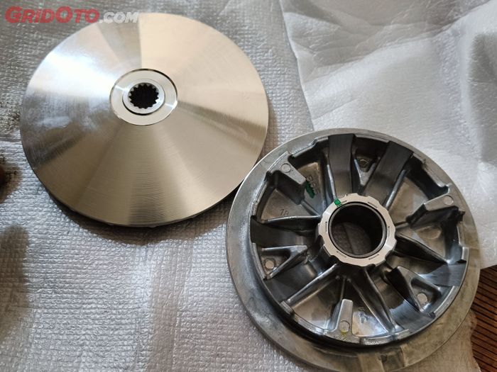 motor matic, penyebab tarikan motor matic lemot, penyebab tarikan motor matic ngempos, penyebab tarikan motor matic loyo, motor matic loyo, Ini Sebabnya Tarikan Motor Matic Bisa Loyo Karena Puli Depan Aus