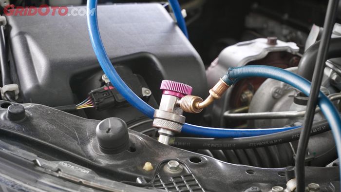 kabin, udara, freon, kebocoran, refrigeran, Benarkah Freon AC Mobil Bisa Habis? Ini Jawaban Bengkel Spesialis
