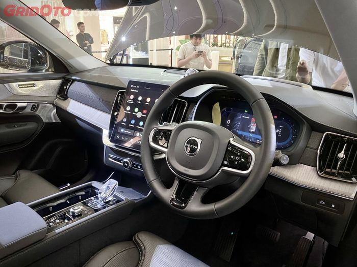 volvo, xc90, Volvo Cars indonesia, volvo xc90, SUV Mewah 7 Seater Asal Swedia, Volvo XC90 Facelift Rilis Di Indonesia