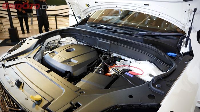 volvo, performa, tenaga, volvo xc90, Plug-in hybrid electric vehicle, Jangan Ketipu Tampang Kalem, Performa Volvo XC90 Bisa Sebuas Ini