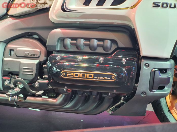 Auto Shanghai 2025, Souo Motorcyle, Souo S2000, Bermesin Boxer 8 Silinder 2.000 cc, Moge GWM Souo S2000 GL Punya Fitur Seperti Mobil