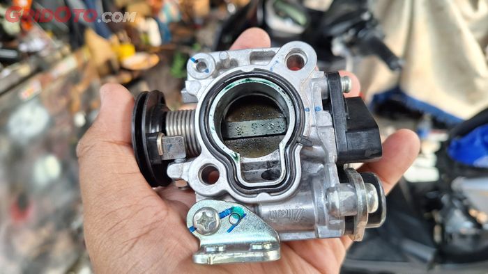 mesin motor, motor bekas, penyebab langsam mesin tidak stabil, penyebab langsam mesin naik turun, penyebab langsam mesin motor naik turun, langsam mesin, langsam mesin motor nggak stabil, Ternyata Kebiasaan Sepele Ini Bikin Langsam Motor Injeksi Naik Turun