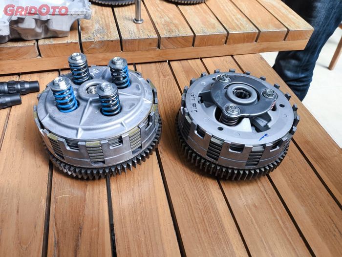 yamaha r25, assist & slipper clutch, Yamaha Synergy Ride 2025, Yamaha R25 Baru Punya Assist And Slipper Clutch, Bisa Dipakai di R25 Lama?