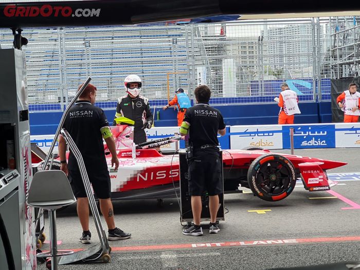 nissan, nissan formula e, nissan formula e team, Harganya Tembus Rp 100 Jutaan, Begini Setir Mobil Balap Formula E Nissan