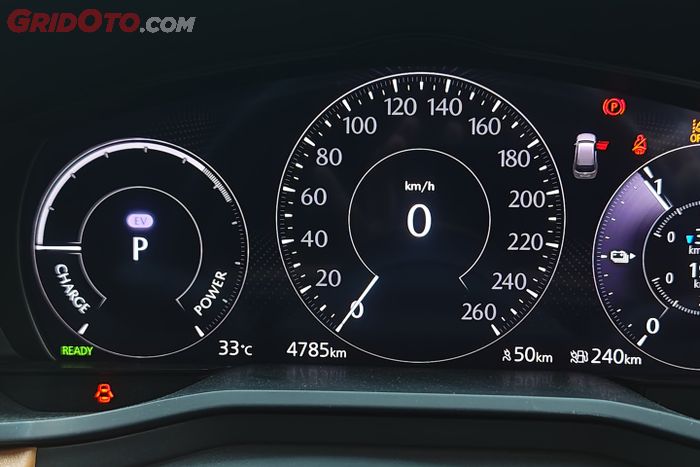 mobil baru, mazda, plug-in hybrid, jarak tempuh, Mazda CX-80 PHEV, Baterai Full, Mazda CX-80 PHEV Bisa Sampai Tempat Ini Gak Pakai Bensin