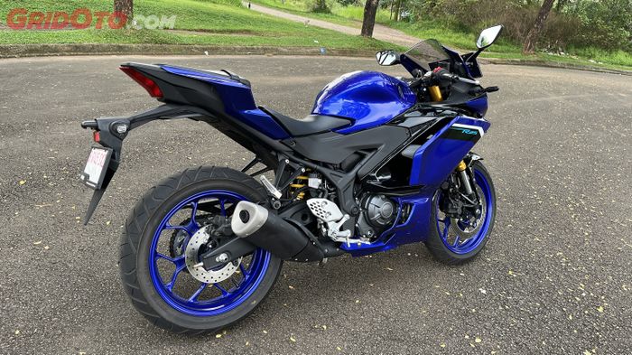 yamaha r25, Mesin Baru Yamaha R25 2025 Lebih Cepat, Emisi Ditekan Tetap Ngacir!