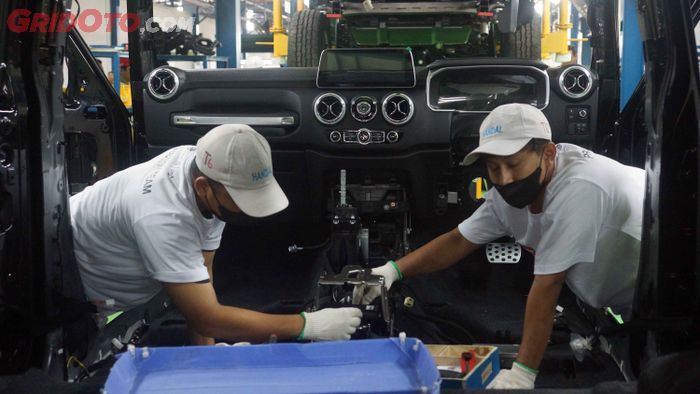 bj40, BAIC, Baic BJ-40 PLUS, BAIC BJ 40 Plus, JIO Distribusi Indonesia, Intip Tampilan BAIC BJ40 Plus saat Sedang Dirakit di Indonesia