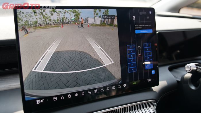 tukang parkir, parkir, XPeng, Xpeng X9, Ini Fitur XPENG X9 Yang Bikin Tukang Parkir Ngegabut