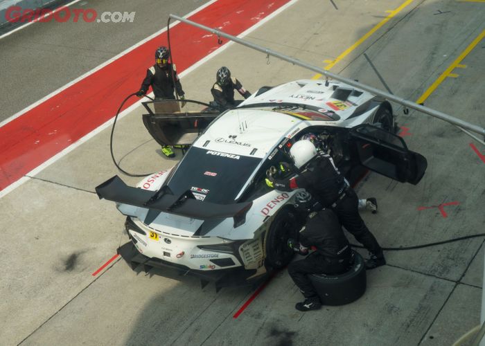 kualifikasi, super gt, gt500, berita foto, Super GT Malaysia, Berita Foto: Keseruan Sesi Kualifikasi Super GT 2025 di Sirkuit Sepang