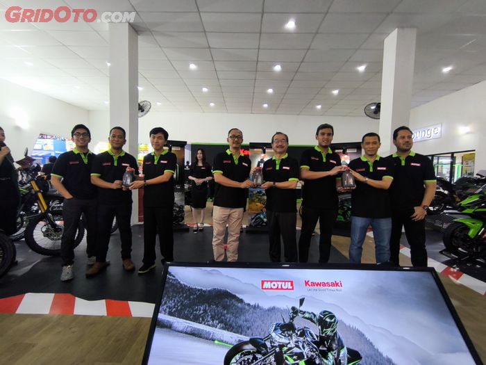 kawasaki, oli mesin, oli motor, motul, oli motul, Kawasaki Berkolaborasi dengan Motul Hadirkan Dua Oli Mesin Spesial