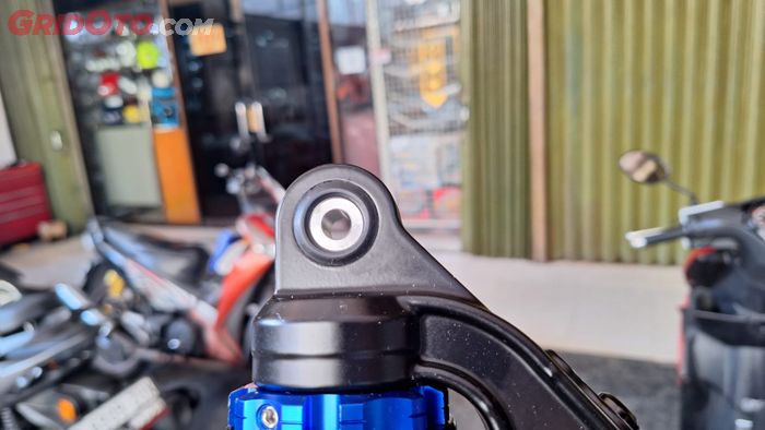 yamaha, honda, sokbreker, sokbreker motor, Djayalina Variasi Motor, Enggak Bisa Langsung Pasang, Ini Bedanya Sokbreker Skutik Honda Dengan Yamaha