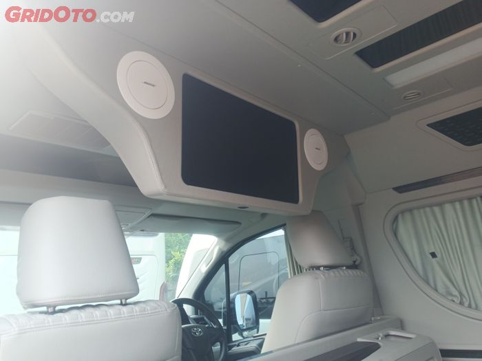 Kulkas, interior, custom, custom interior, Mau Tambah TV dan Kulkas di Mobil Pribadi? Siapkan Biaya Segini