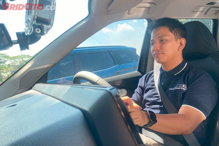 mitsubishi, mobil baru, perkotaan, Mitsubishi Destinator, Destinator, Turbo Kalem, Begini Sensasi Nyetir Mitsubishi Destinator Di Perkotaan