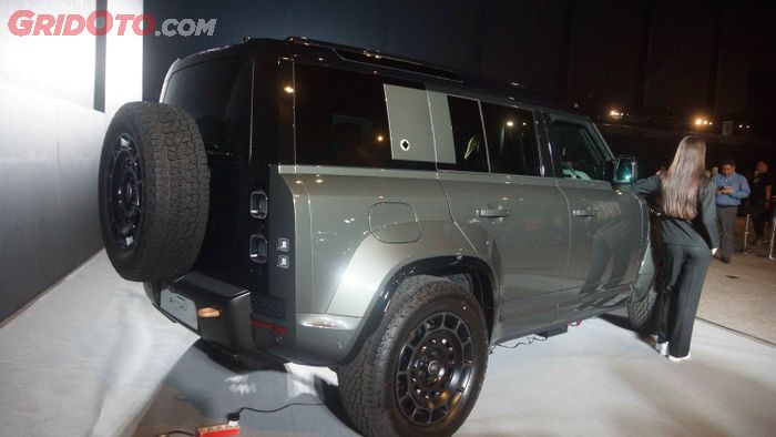 land rover, land rover defender, defender, Defender octa, Land Rover Defender Octa, Tampilan Gahar, Land Rover Defender Octa Resmi Meluncur di Indonesia!