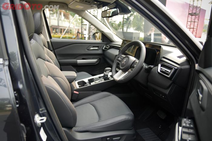 mitsubishi, GIIAS 2025, Mitsubishi Destinator, Destinator, Paket Premium Khusus Mitsubishi Destinator Ultimate, Dapat Apa Saja?