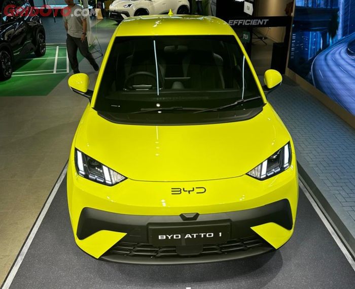 mobil listrik, PT BYD Motor Indonesia, BYD Atto 1, Bobby Bharata, Terungkap, Ini Fungsi 'Kumis Mas Adam' di Bumper Depan BYD Atto 1
