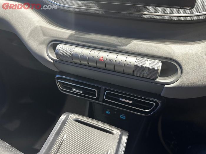 transmisi, mobil listrik, PT BYD Motor Indonesia, GIIAS 2025, BYD Atto 1, Baru Tahu, Ternyata di Sini Letak Tuas Transmisi di BYD Atto 1