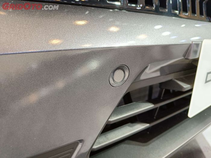 sensor, fitur, harga, bumper, GIIAS 2025, Mitsubishi Destinator, Baru Tahu, Ini Fungsi Bulatan Kecil di Bumper Mitsubishi Destinator