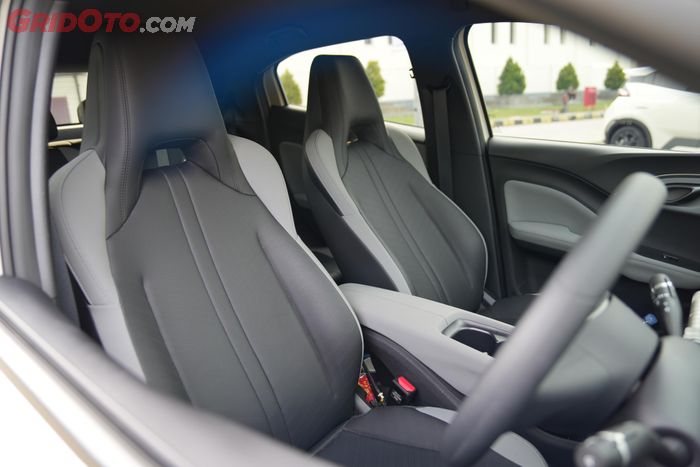 fitur, mobil listrik, Mobil LCGC, BYD Atto 1, Atto 1, Harga Beda Tipis Sama LCGC, Tapi BYD Atto 1 Unggul Di Fitur Ini