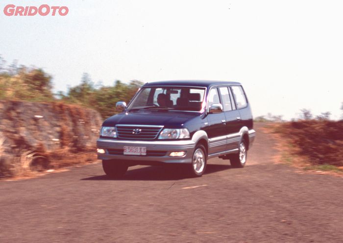 harga, Varian, mobil tua, Toyota Kijang Krista, Ternyata Segini Harga Toyota Kijang Krista Pas Pertama Meluncur