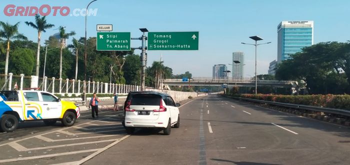 demo, lalulintas, polda metro, aksi demo, Gedung DPR MPR, kondisi lalulintas, Kondisi Lalulintas di Jakarta Pasca Aksi Demo Sudah Mulai Normal