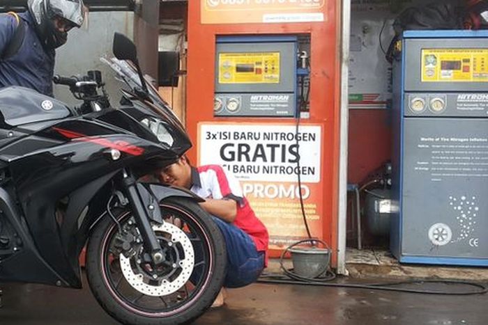 pelek, pelek motor, pelek peyang, press pelek, Cara Gampang Cegah Pelek Motor Peyang, Cuma Modal Rp 3 Ribu!