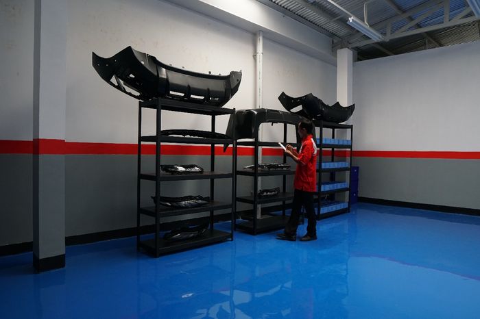 mitsubishi, mmksi, pt mitsubishi motors krama yudha sales indonesia (mmksi), bengkel cat dan bodi mitsubishi, bengkel cat dan bodi, Mitsubishi Buka Dua Bengkel Bodi dan Cat di Dua Kota, Pelanggan Ditawari Promo Ini