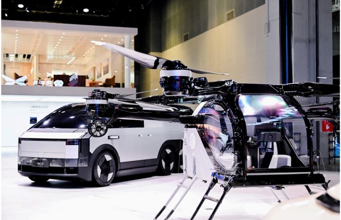 XPeng, Xpeng X9, Auto Shanghai 2025, Xpeng P7+, Pamer Teknologi AI di Auto Shanghai 2025, Xpeng X9 Pesaing Alphard sudah Laku Segini