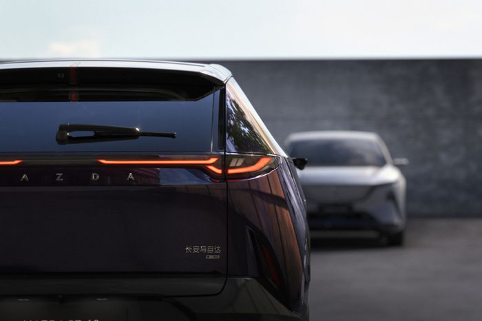 mazda, Changan Automobile, mazda ez-60, Auto Shanghai 2025, Mazda EZ-60 Tampil Di Auto Shanghai 2025, Punya Jarak Tempuh 1.000 Km