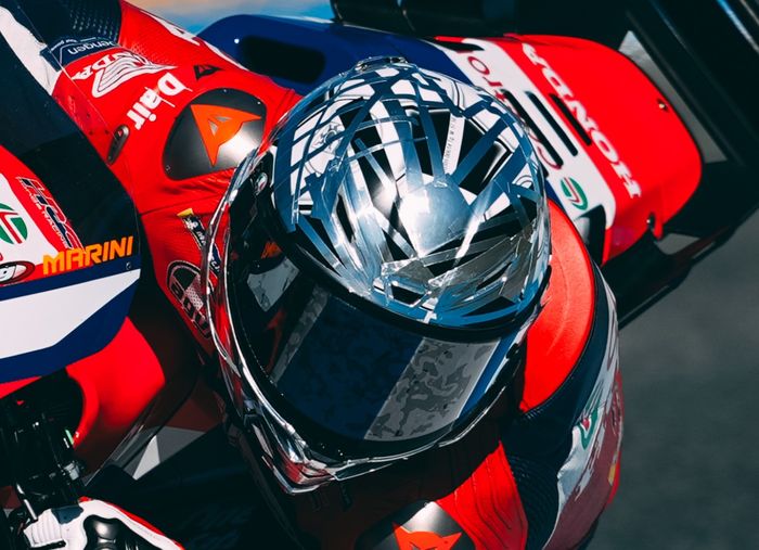 MotoGP, helm agv, Luca Marini, winglet, tes motogp Jerez, Luca Marini Cobain Helm Baru AGV, Unik Banget Sekarang Ada Wingletnya