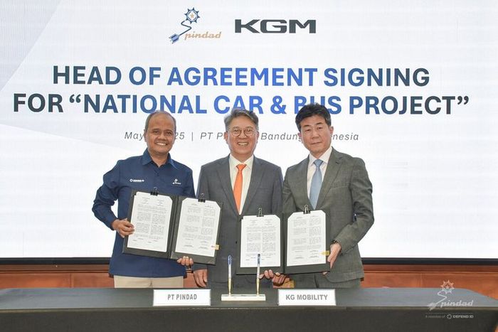 pindad, Maung, KG Mobility, SSangYong Rexton, Maung SsangYong Rexton, Sosok Asli Maung Terungkap, Pindad Blak-blakan Kerjasama Dengan Pabrikan Mobil Asal Korsel Ini
