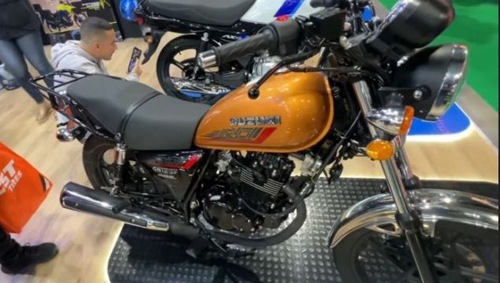 suzuki, retro, motor baru, suzuki thunder 125, suzuki gn125, Penerus Suzuki Thunder 125 Bertampang Retro Ini Sudah Pakai ABS, Intip Harganya