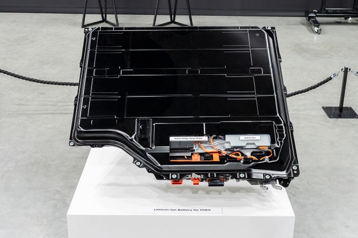 teknologi, toyota, mobil baru, Toyota RAV4, Toyota RAV4 PHEV, Bikin Tiggo 8 CSH Minder, Ini Update Sistem PHEV Pada Toyota RAV4