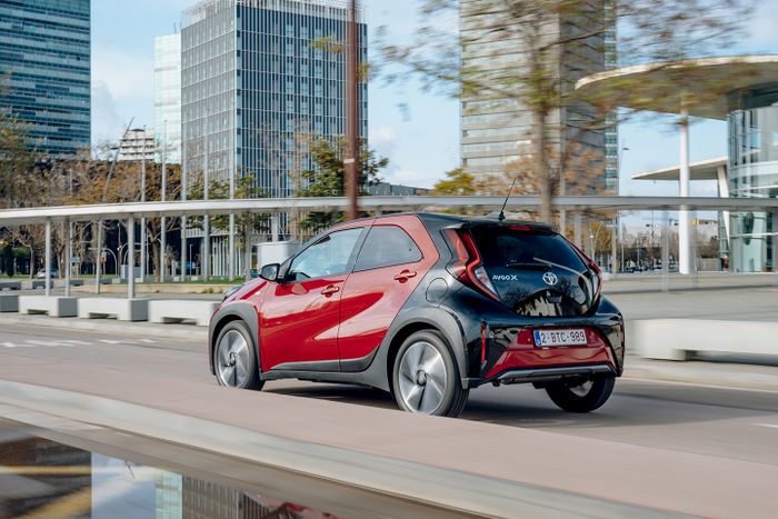 toyota, mobil baru, eropa, Toyota Aygo X, Suzuki Fronx, Bukan Raize, Mobil Toyota Ini Bakal Sapa Fronx Kalau Rilis di Eropa