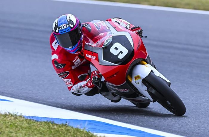 motor balap, cbr250rr, nsf250rw, Honda NSF250RW, Veda Ega Pratama, kiandra ramadhipa, Kecil tapi CBR250RR Sungkem, Inilah Honda NSF250RW Gacoan Pembalap Indonesia di Balap Dunia