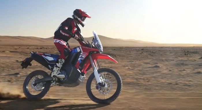 motor baru honda, moge honda, crf250 rally, motor adventure, harga crf250 rally, new crf250 rally, Makin Ngejreng, Inilah Wujud Honda New CRF250 Rally 2025, Intip Harganya
