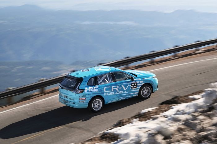 cr-v, Honda CR-V hidrogen, Honda CR-V e:FCEV, Broadmoor Pikes Peak International Hill Climb 2025, Acura Integra Type S HRC Prototype, Racing Abis, Honda CR-V Hidrogen Debut Pertama di Broadmoor Pikes Peak