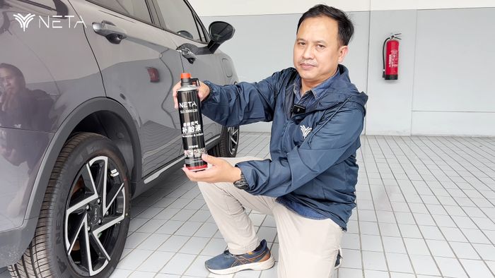 ban bocor, ban mobil listrik, ban mobil listrik bocor, Neta, mobil listrik Neta, Tire Repair Kits, Penting Saat Ban Gembos Atau Bocor, Ini Cara Pakai Tire Repair Kits di Mobil Listrik NETA