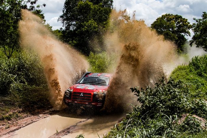mitsubishi, ralliart, AXCR, Asia Cross Country Rally, Mitsubishi Ralliart, Bawa Tiga Triton, Tim Mitsubishi Ralliart Siap Libas Asia Cross Country Rally 2025