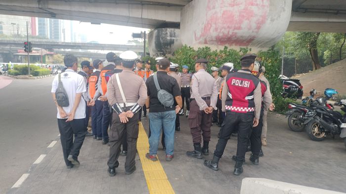 tilang, razia, operasi patuh jaya, operasi patuh jaya 2025, Dua Wilayah di Jakarta Timur Ini Jadi Titik Razia Operasi Patuh