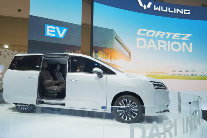 cortez, mpv wuling, wuling cortez, mpv pintu geser, Wuling Cortez Darion, Diambil dari Bahasa Yunani, Ini Arti Nama Cortez Darion yang Hadir di Indonesia