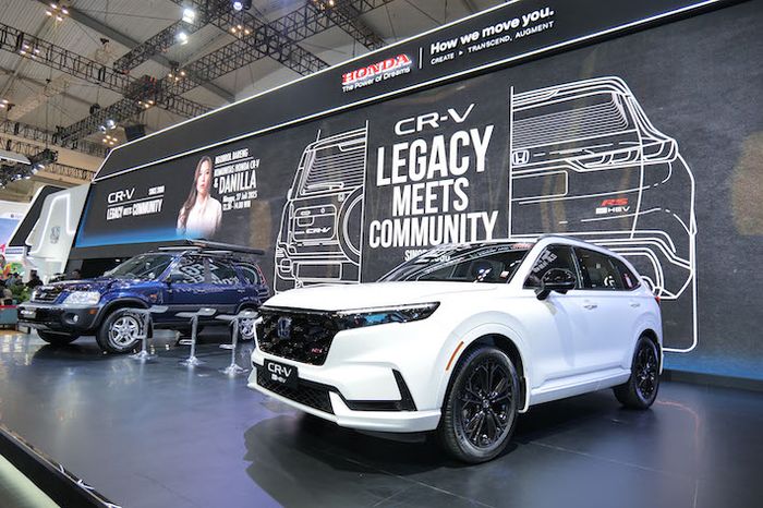 honda cr-v, cr-v, talkshow, GIIAS 2025, peringatan 25 tahun CR-V di Indonesia, Rayakan Kehadiran 25 Tahun CR-V di Indonesia, Honda Adakan Talkshow di GIIAS 2025